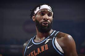 Andre Drummond firma con Los Angeles Lakers